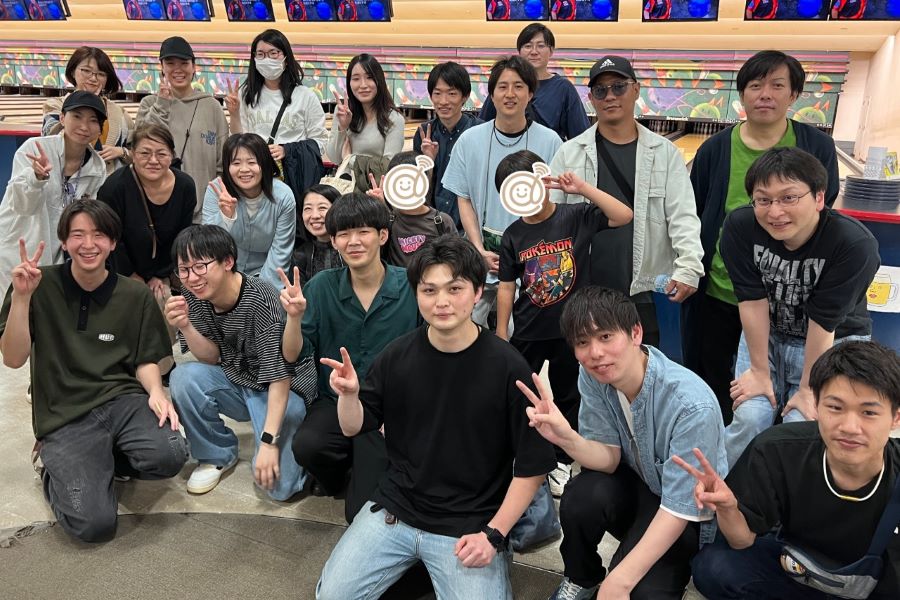 ボーリング大会集合写真